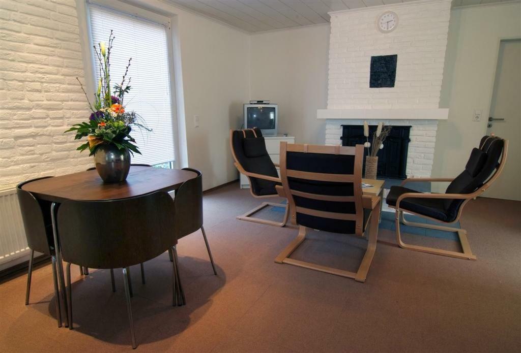Domicil Boardinghaus Bad Aachen Hotel Bagian luar foto